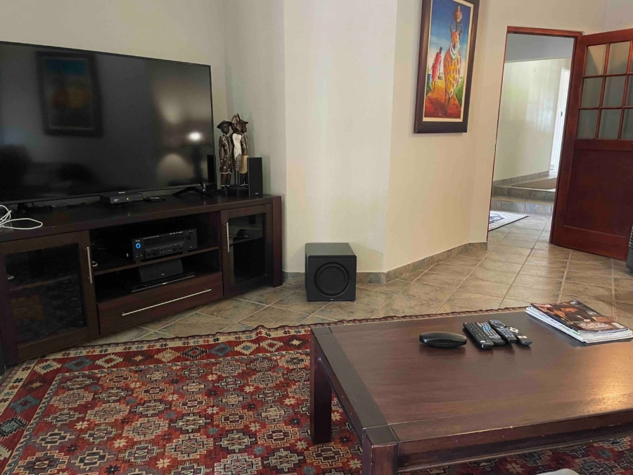 5 Bedroom Property for Sale in Oranjeville Free State